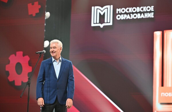 Собянин поздравил московских школьников — победителей всероссийской олимпиады