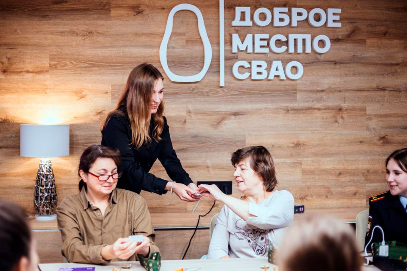 Вместе и с пользой: какие мероприятия столичные волонтеры проводят для семей