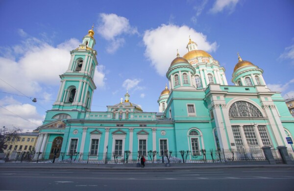От купели в Елохове до квартиры на Арбате: идем по московским адресам Пушкина