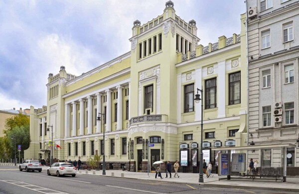 Театры открывают закулисье: «Мосбилет» приглашает на экскурсии по историческим сценам