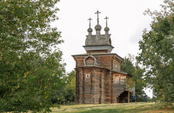 Памятник севернорусской архитектуры: какую историю хранит церковь Георгия Победоносца в «Коломенском»