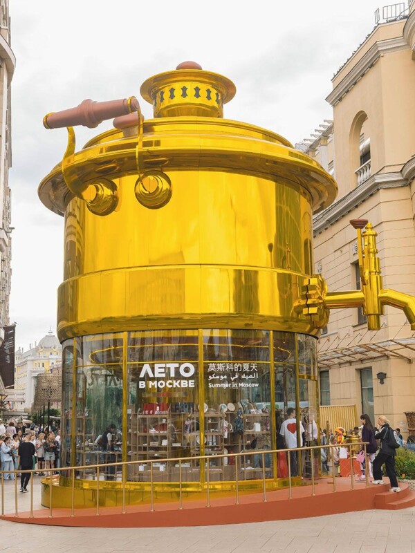 Летние арт-павильоны с товарами столичных брендов посетили уже почти 200 тысяч человек