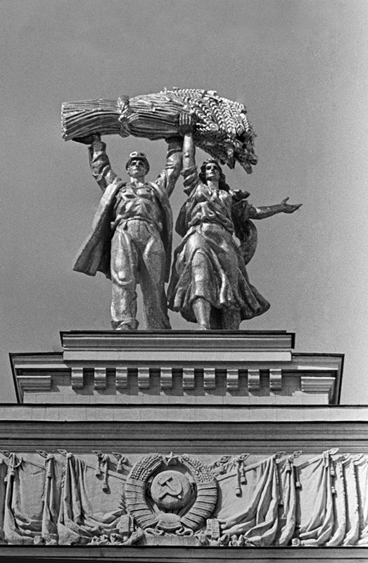 В объективе советских кинематографистов. В каких культовых фильмах снимали ВДНХ
