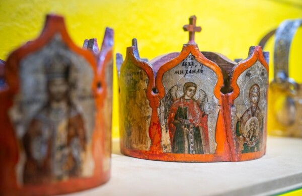 Исторический музей привез в Ханты-Мансийск свыше 200 экспонатов для выставки о русской свадьбе