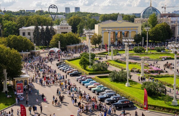 От оперы до выставки ретроавтомобилей: объявлена программа в честь 87-летия ВДНХ