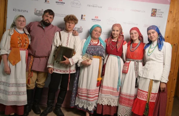Около 1000 зрителей и 16 финалистов: чем запомнился международный фестиваль «Печка»