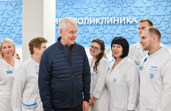 Собянин: Завершено строительство головного здания Троицкой поликлиники