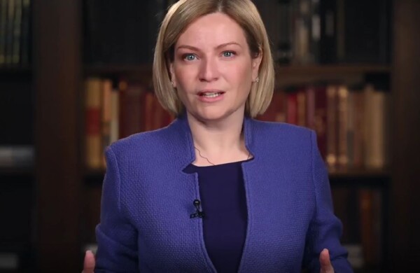 Любимова поздравила кинематографистов и отметила рекордные сборы