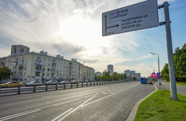 Специалисты обновили дорожное покрытие на Рязанском проспекте