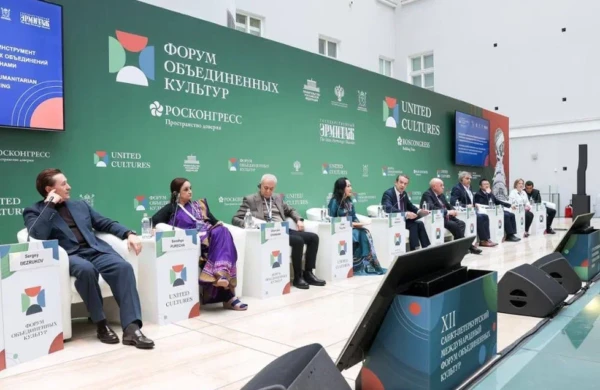Театральное сотрудничество между странами обсудили на пленарной сессии форума объединенных культур