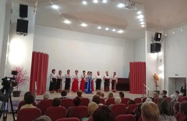 «Культурное долголетие»: в медучреждениях регионов прошли хоровые занятия и концерты