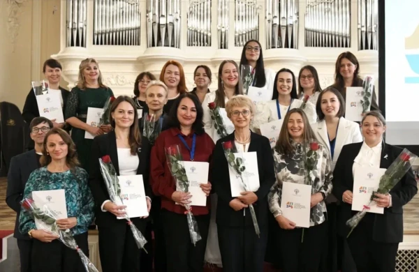 Окружной этап конкурса «Лучший преподаватель детской школы искусств» 2026 года подошёл к концу в восьми федеральных округах