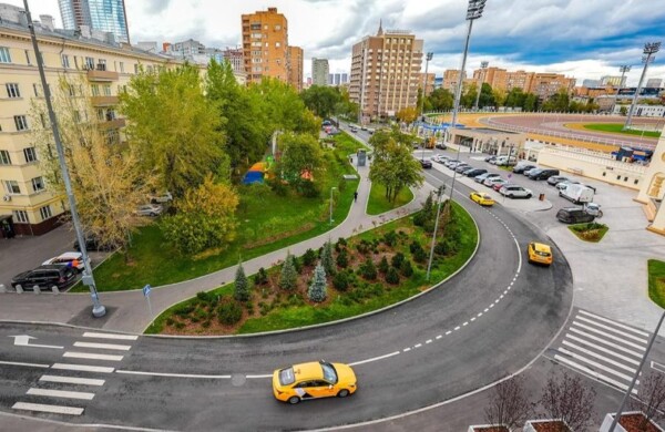 В Москве с начала 2026 года под землю убрали более 60 км воздушных проводов